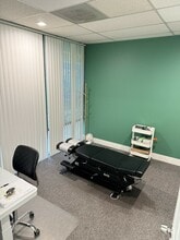 10415 SE Stark St, Portland, OR for lease Interior Photo- Image 2 of 6