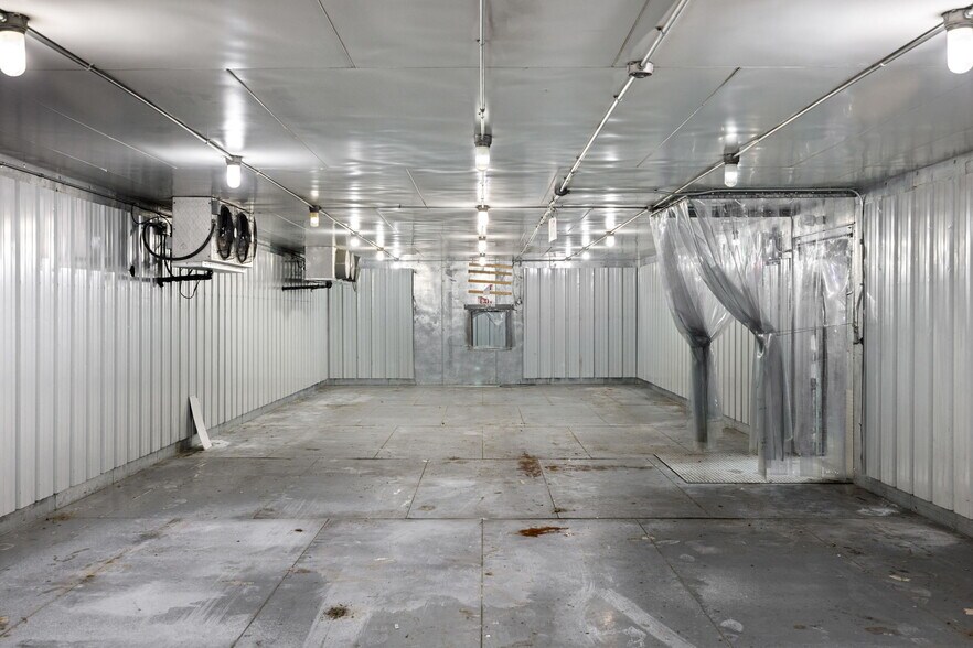 2180 Middle Rd, Lewistown, PA à vendre - Photo du bâtiment - Image 3 de 8