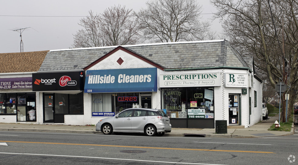 330-332 Hillside Ave, Williston Park, NY à vendre - Photo principale - Image 1 de 1