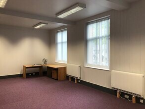 Huddersfield Rd, Honley à louer Photo intérieure- Image 2 de 2