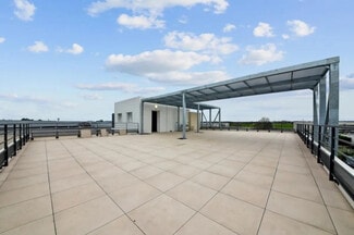 More details for 22 Rue Du 35Eme Regiment D'Aviation, Bron - Office for Sale