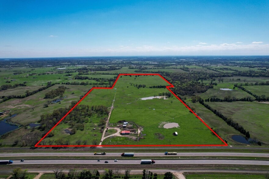 2110 SW Access Rd, Mount Vernon, TX for sale - Building Photo - Image 3 of 19