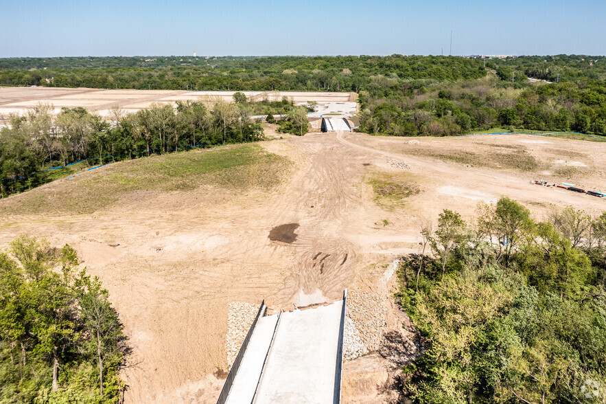 Paragon Star, Lees Summit, MO à louer - Photo du bâtiment - Image 3 de 8