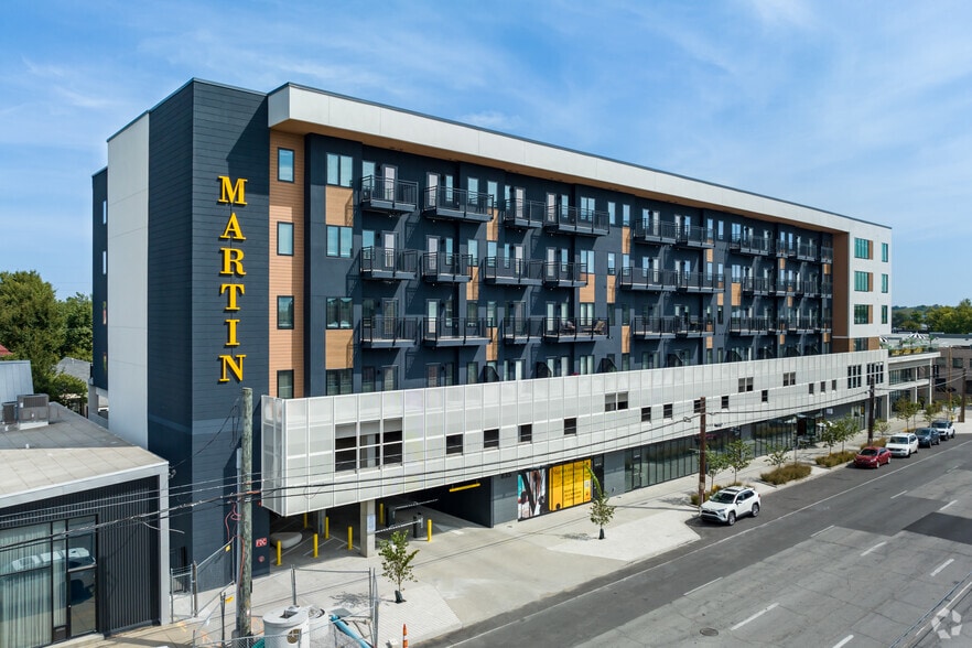 835 E Main St, Louisville, KY for lease - Primary Photo - Image 2 of 5