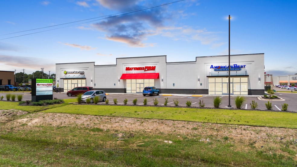 8699 US 51 North hwy, Millington, TN for sale - Building Photo - Image 2 of 5