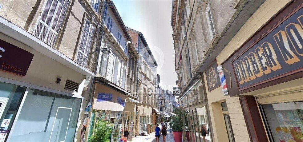 Commerce de détail dans Avignon à vendre - Photo du bâtiment - Image 2 de 3
