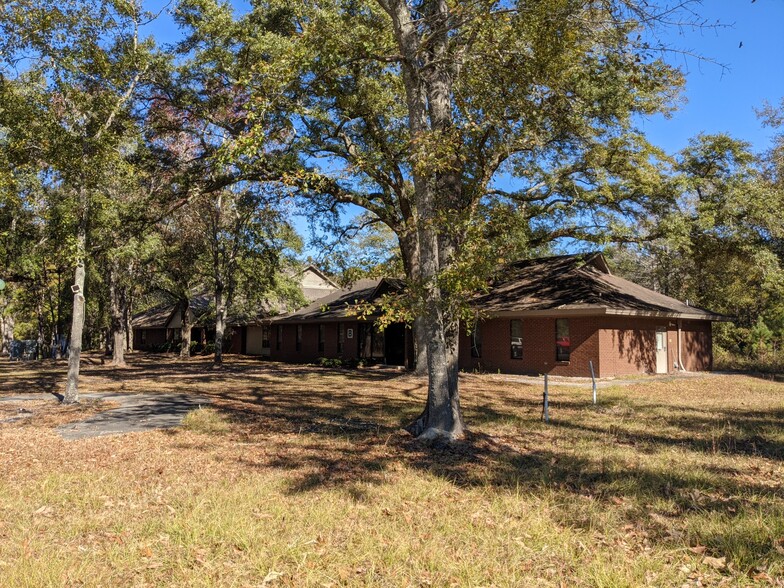 2577 Rocky Ford Rd, Valdosta, GA à vendre - Photo du bâtiment - Image 1 de 24