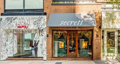 162-164 Cumberland St, Toronto, ON à louer Photo du bâtiment- Image 2 de 7