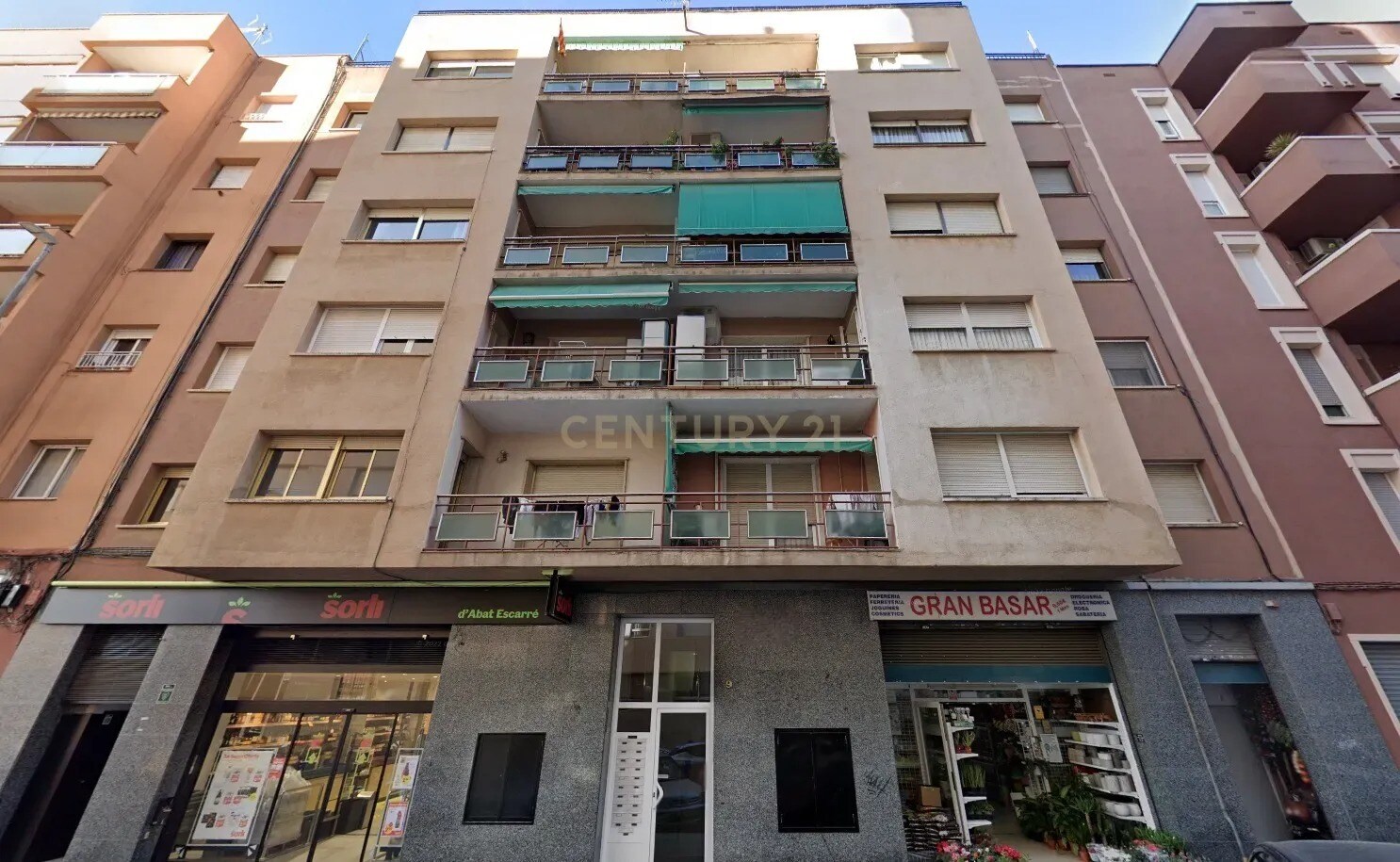 Immeuble residentiel dans Sabadell, Barcelona à vendre Photo du bâtiment- Image 1 de 6