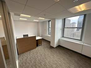 20 N Wacker Dr, Chicago, IL for lease Building Photo- Image 2 of 4