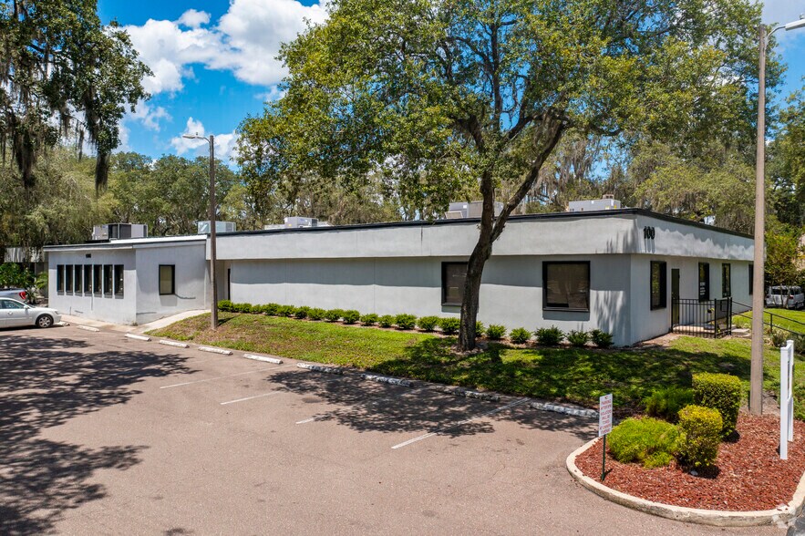 7402 N 56th, Tampa, FL à louer - Photo du bâtiment - Image 2 de 20
