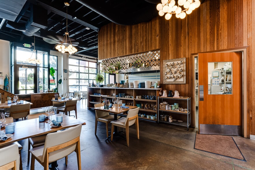 50-60 E 11th Ave, Eugene, OR for lease - Building Photo - Image 3 of 23