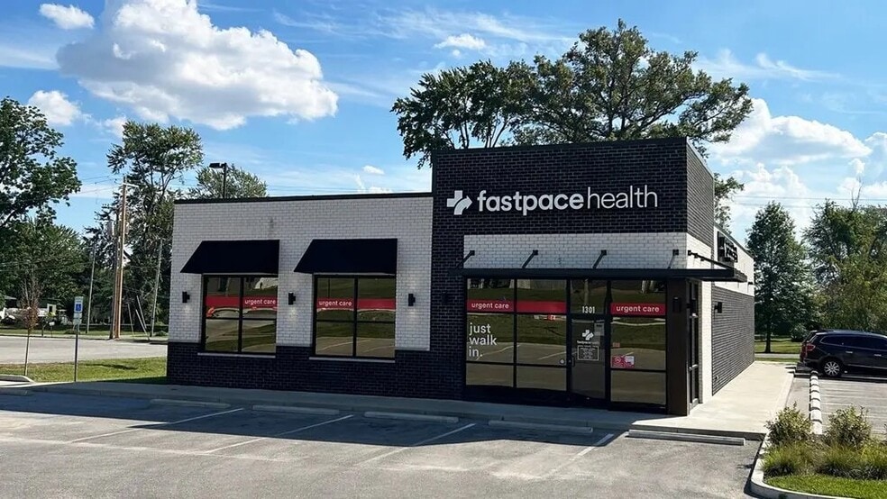 1301 E National Hwy, Washington, IN for lease - Primary Photo - Image 1 of 7