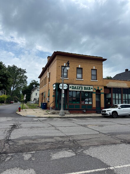 2423 Seneca St, Buffalo, NY for sale - Building Photo - Image 2 of 5
