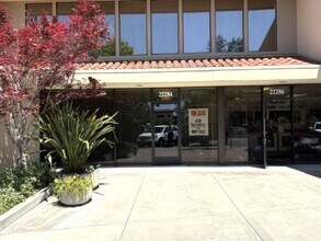 22320 Foothill Blvd, Hayward, CA à louer Photo intérieure- Image 1 de 4