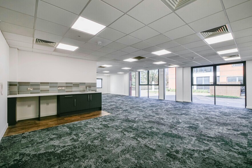 6 Northarbour Rd, Portsmouth for lease - Building Photo - Image 3 of 48