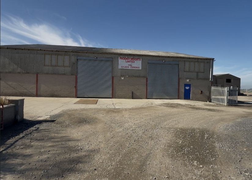 Fountainbleau, Newburgh for lease - Primary Photo - Image 1 of 1