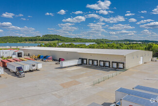 Plus de détails pour 1601 SE Tater Peeler Rd, Lebanon, TN - Industriel à louer