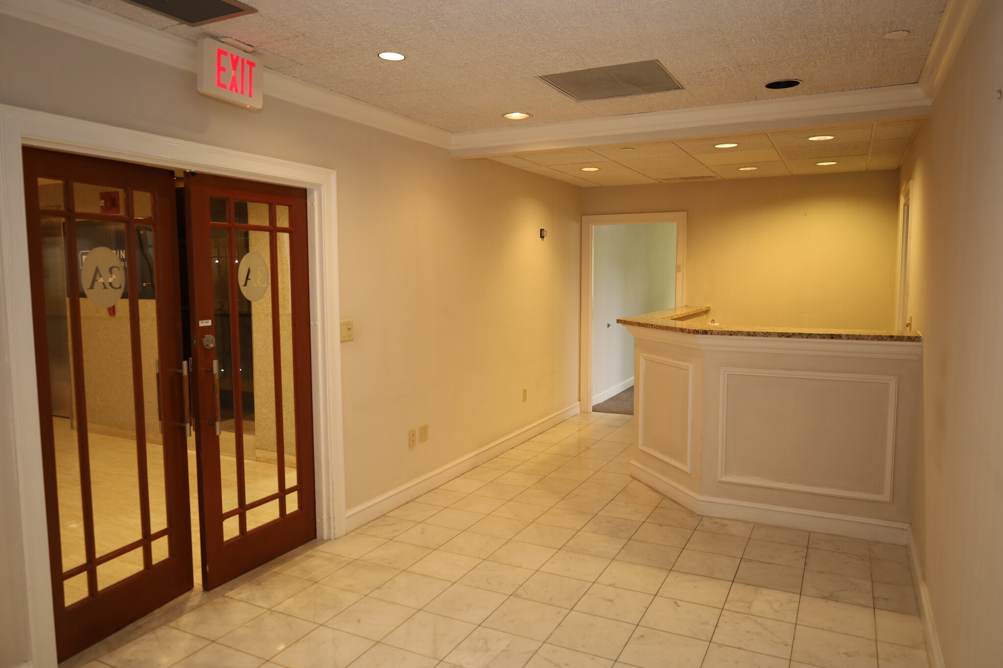 1615 Forum Pl, West Palm Beach, FL for lease Interior Photo- Image 1 of 10