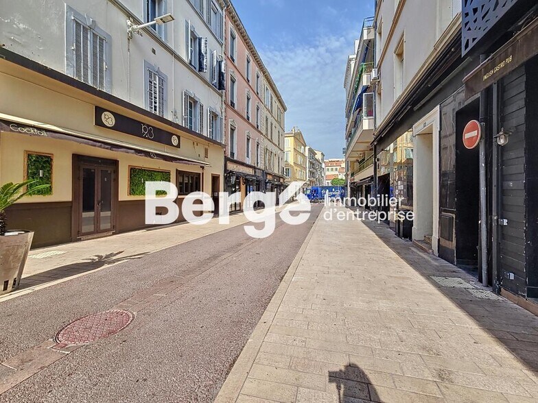 Commerce de détail dans Cannes à vendre - Photo du bâtiment - Image 3 de 3