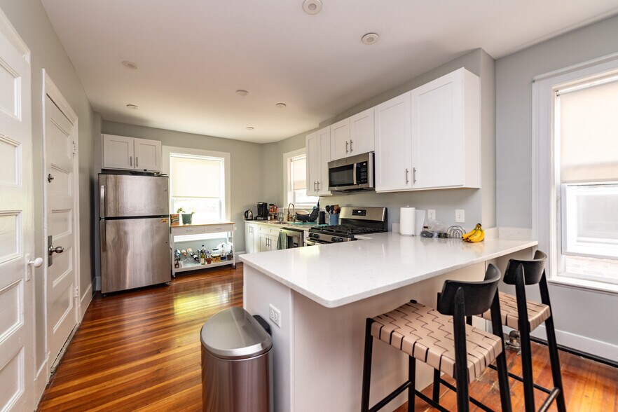 108-116 Winthrop Rd, Brookline, MA à vendre - Photo du bâtiment - Image 3 de 8