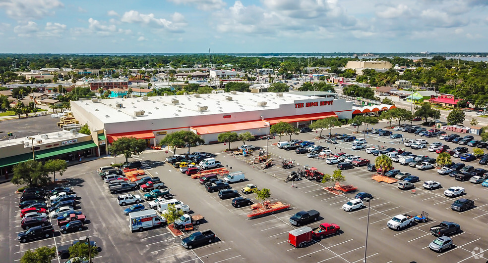 200 N Courtenay Pky, Merritt Island, FL for sale - Primary Photo - Image 1 of 1