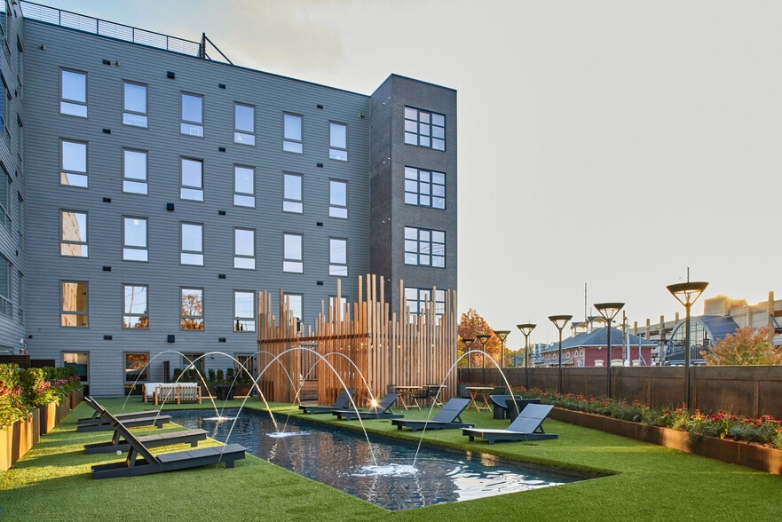 1 Chestnut St, Norwalk, CT à louer - Photo du bâtiment - Image 2 de 13