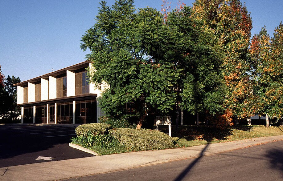 4195-4225 Valley Fair St, Simi Valley, CA à louer - Autre - Image 2 de 8