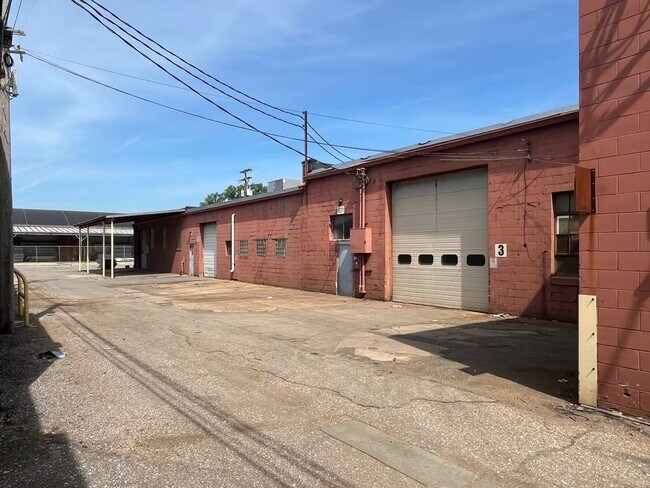 More details for 601-603 L St, Lincoln, NE - Industrial for Lease