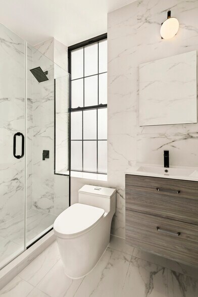 819 8Th Avenue, Brooklyn, NY à vendre - Photo du bâtiment - Image 3 de 6