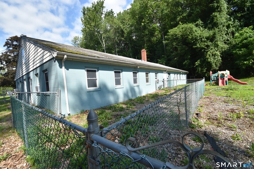206 House St, Glastonbury, CT à vendre - Photo du bâtiment - Image 1 de 22