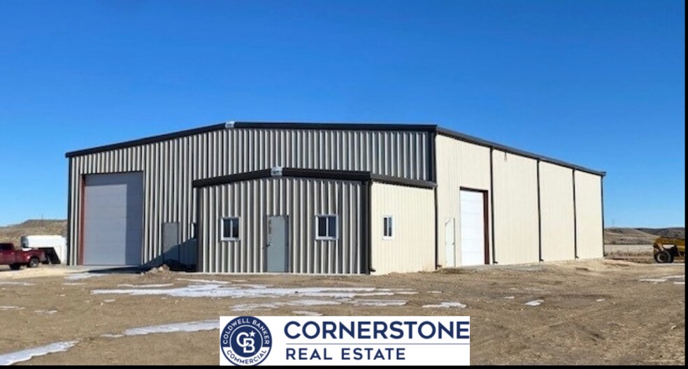 214 Jon St, Glenrock, WY à vendre - Photo du bâtiment - Image 2 de 34