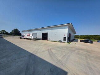 Plus de détails pour 1577 Freedom Market Pl, Edmond, OK - Industriel à louer