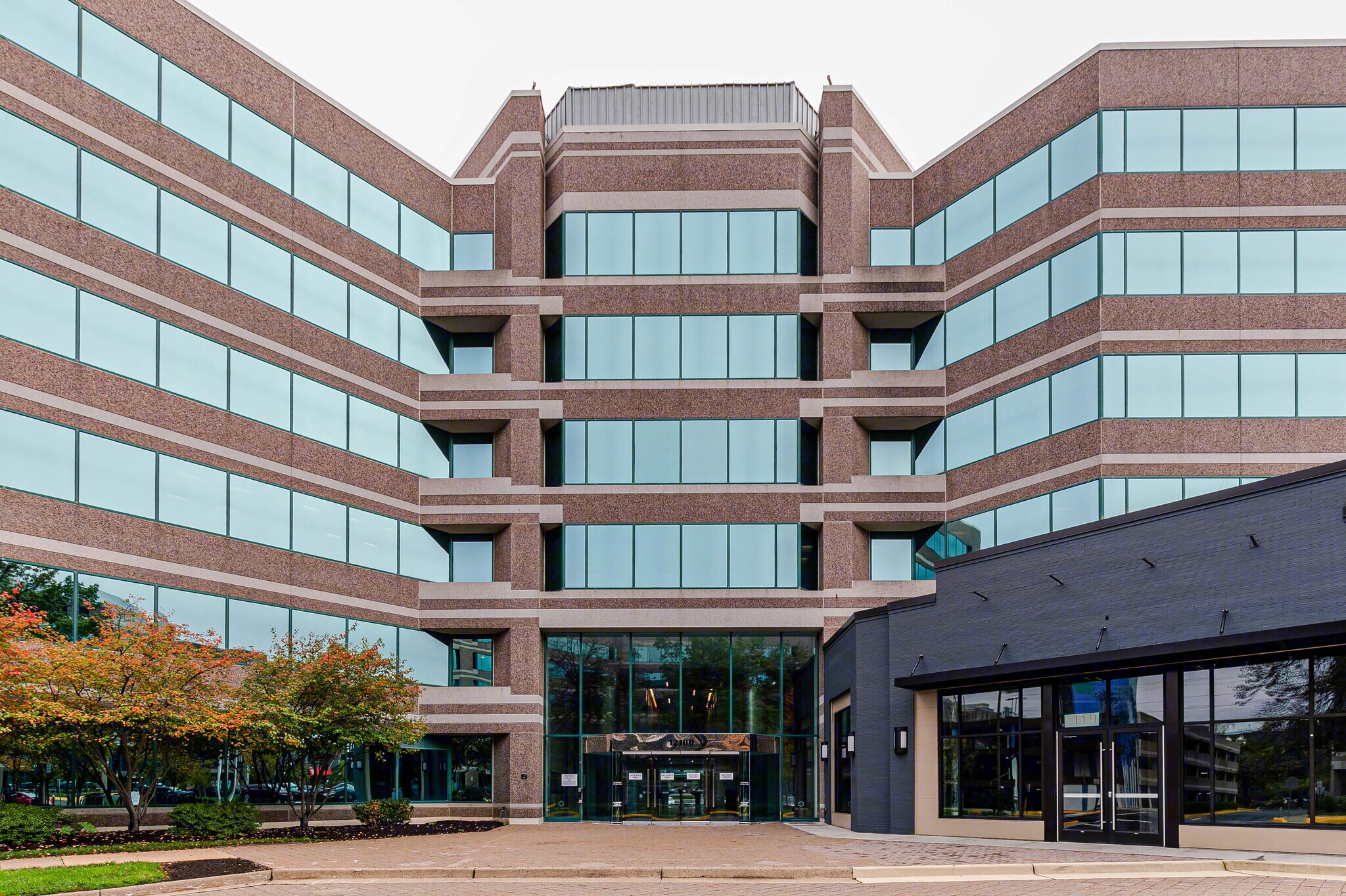 12100 Sunset Hills Rd, Reston, VA for lease Primary Photo- Image 1 of 10