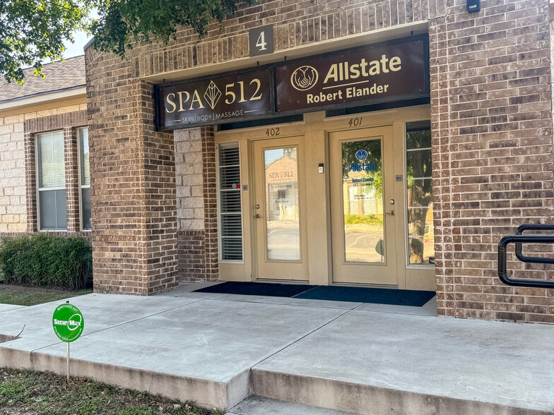 600 Round Rock West, Round Rock, TX à louer - Photo du bâtiment - Image 3 de 19