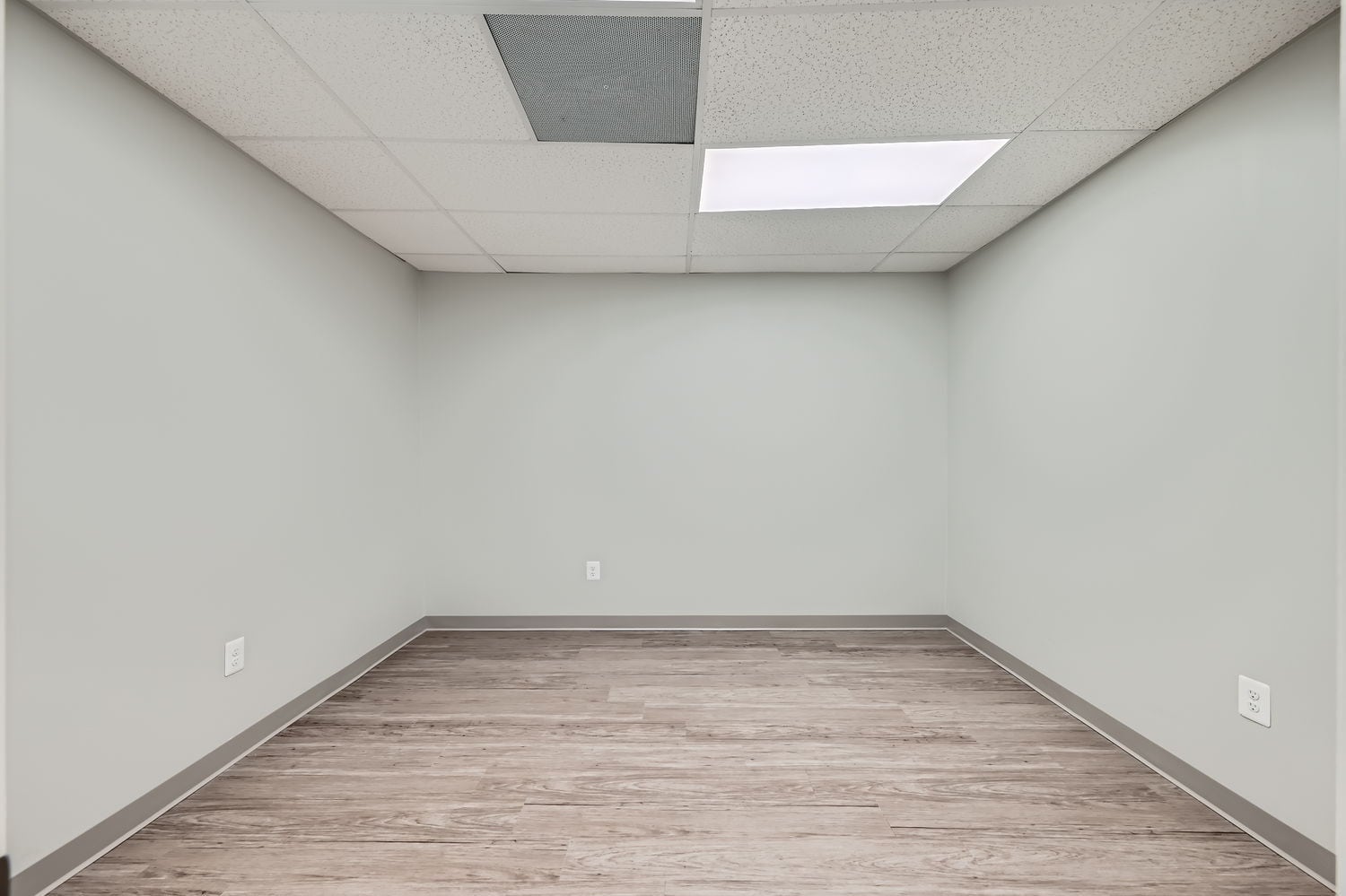 3701 Court House Dr, Ellicott City, MD for lease Interior Photo- Image 1 of 18