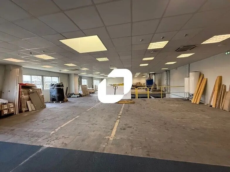 Flex dans SAINT-OUEN-L'AUMONE à louer - Photo intérieure - Image 2 de 16