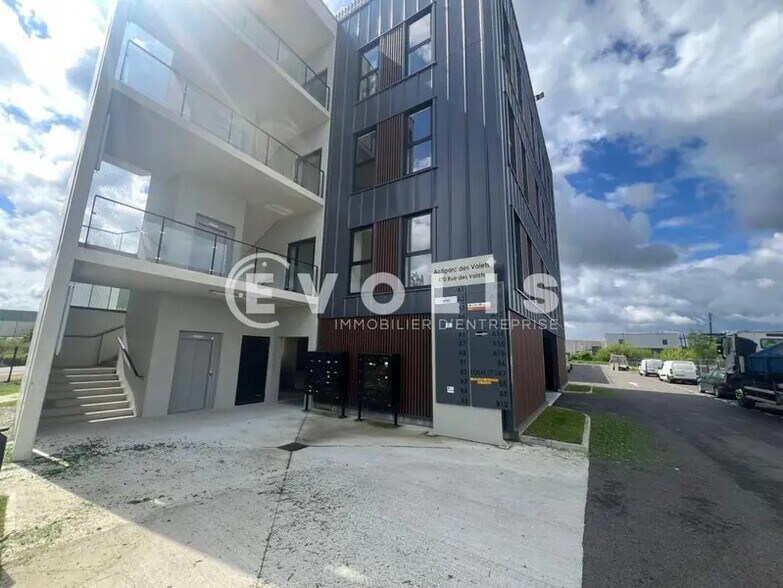 470 Rue Des Valets, Montluel à vendre - Photo du bâtiment - Image 2 de 10