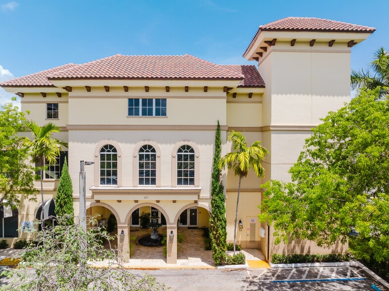 601 S Federal Hwy, Boca Raton, FL for lease - Building Photo - Image 3 of 21