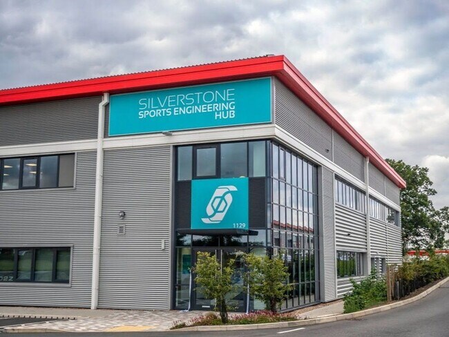 Plus de détails pour Unit 1129 Silverstone Park, Buckingham Rd, Silverstone - Bureau à louer