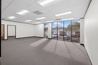 5555 N Lamar Blvd, Austin, TX for lease Interior Photo- Image 2 of 17