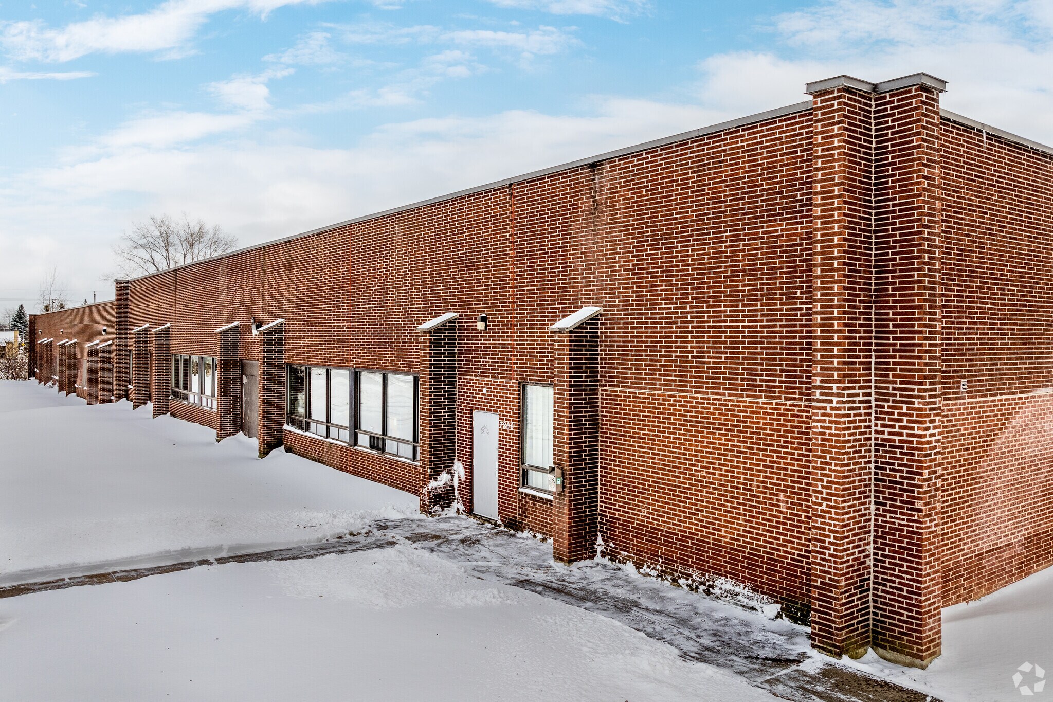 7800 Rue Jean-Brillon, Lasalle, QC for sale Building Photo- Image 1 of 1