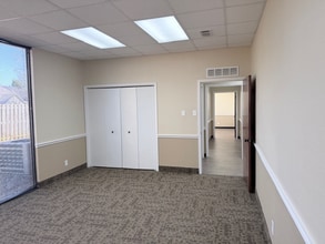 211-215 Winchester Dr, Tyler, TX à louer Photo intérieure- Image 2 de 10