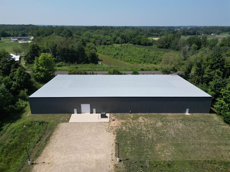 420 Industrial Park Rd, Bangor, MI for sale - Building Photo - Image 1 of 11