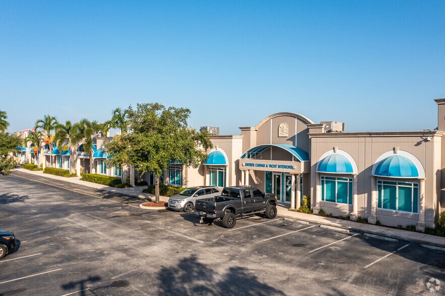 2830 W State Road 84, Fort Lauderdale, FL à vendre - Photo du bâtiment - Image 3 de 87