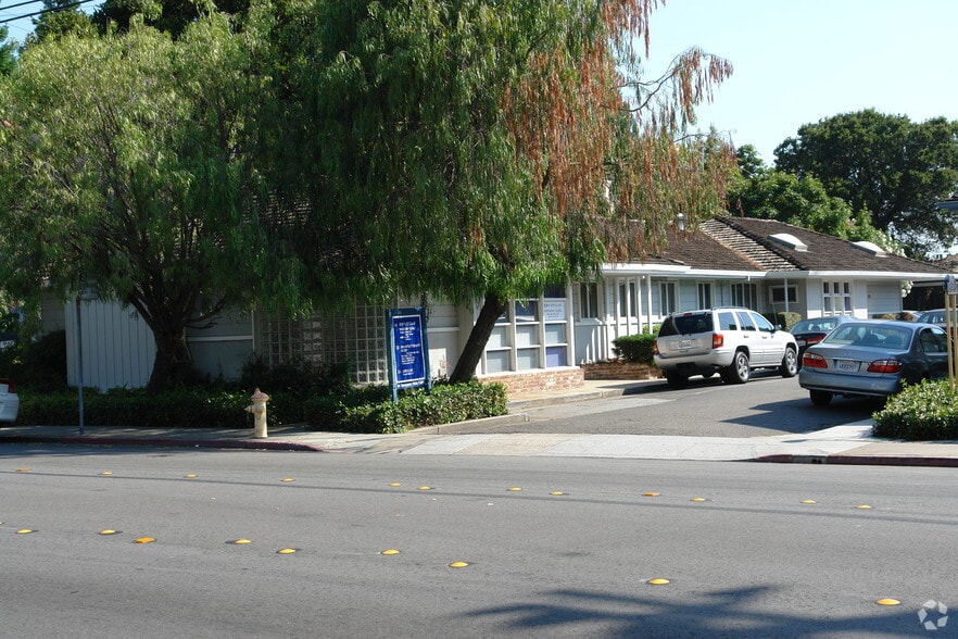 34 N San Mateo Dr, San Mateo, CA for lease - Building Photo - Image 3 of 4
