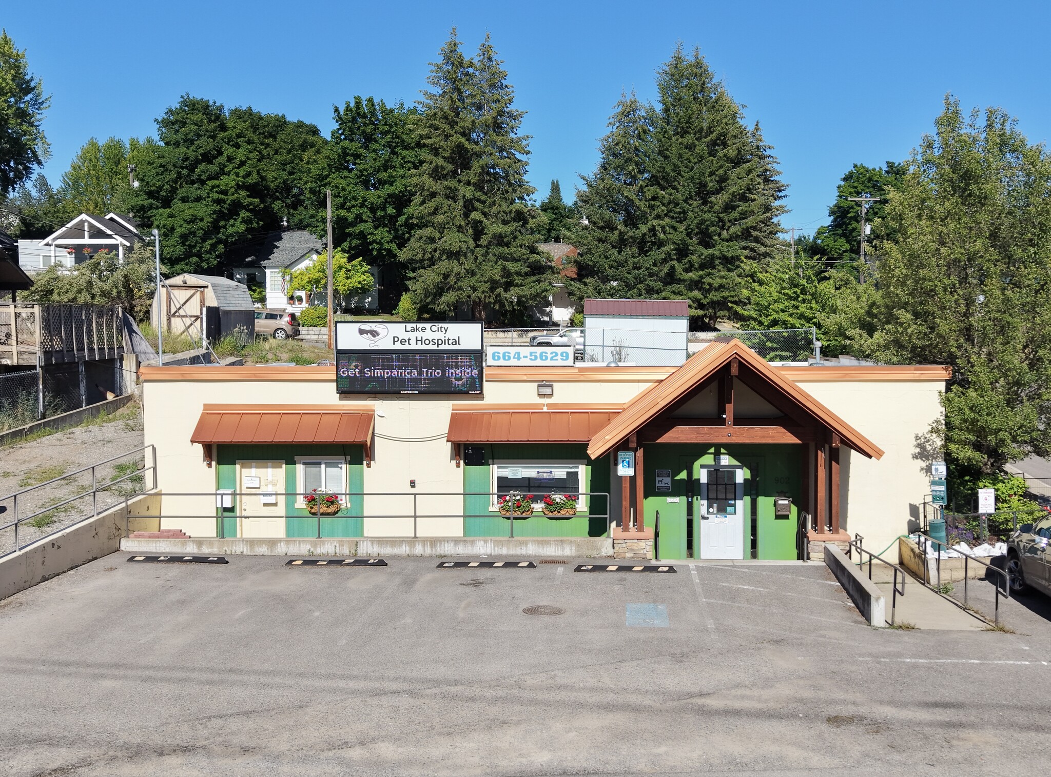 902 N Lincoln Way, Coeur d'Alene, ID for sale Building Photo- Image 1 of 13