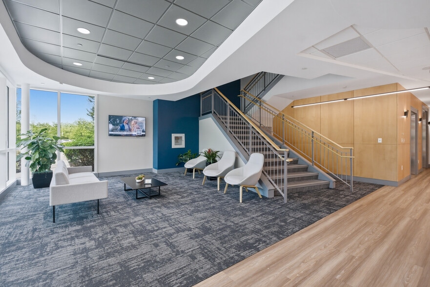 51 Performance Dr, Weymouth, MA for lease - Building Photo - Image 3 of 20