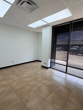12999-13003 Murphy Rd, Stafford, TX for lease Interior Photo- Image 2 of 6