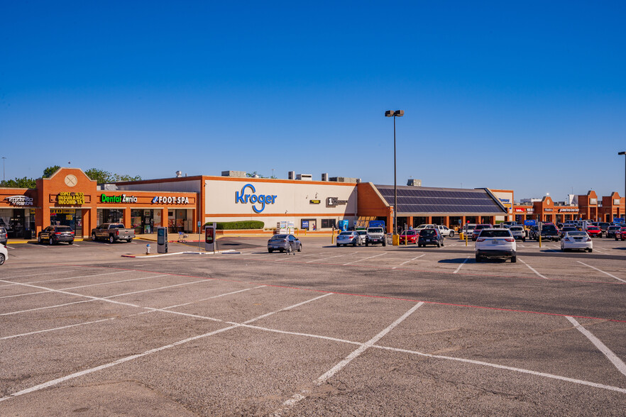 3600 Gus Thomasson Rd, Mesquite, TX for lease - Building Photo - Image 3 of 7